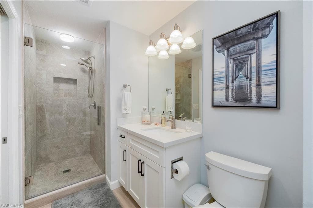 5520 Cynthia Ln, Naples, FL 34112-14