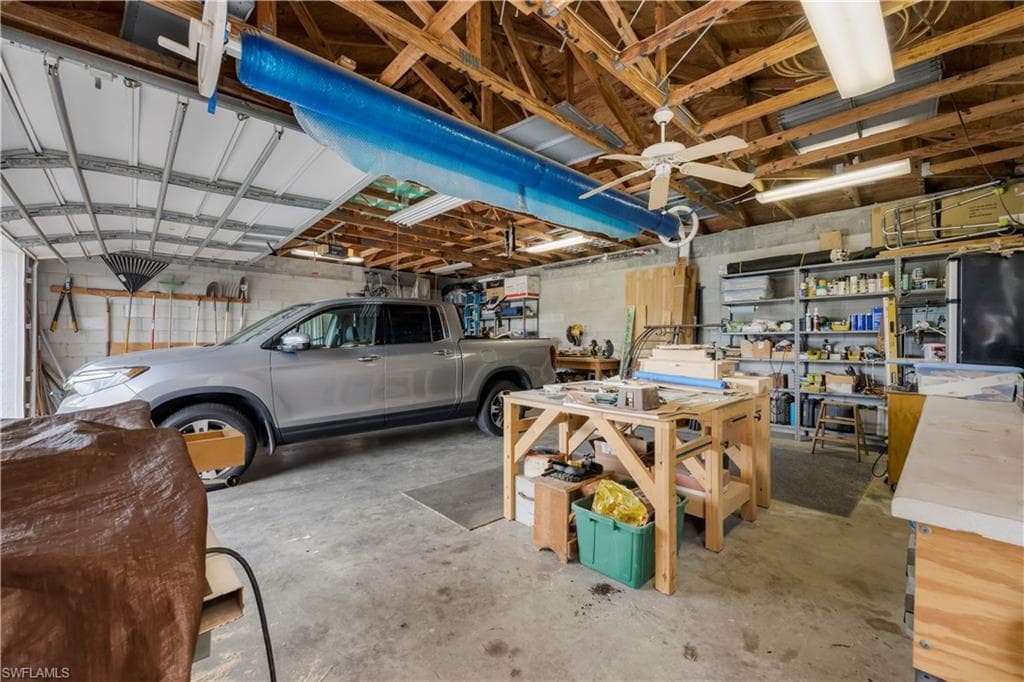 5520 Cynthia Ln, Naples, FL 34112-26