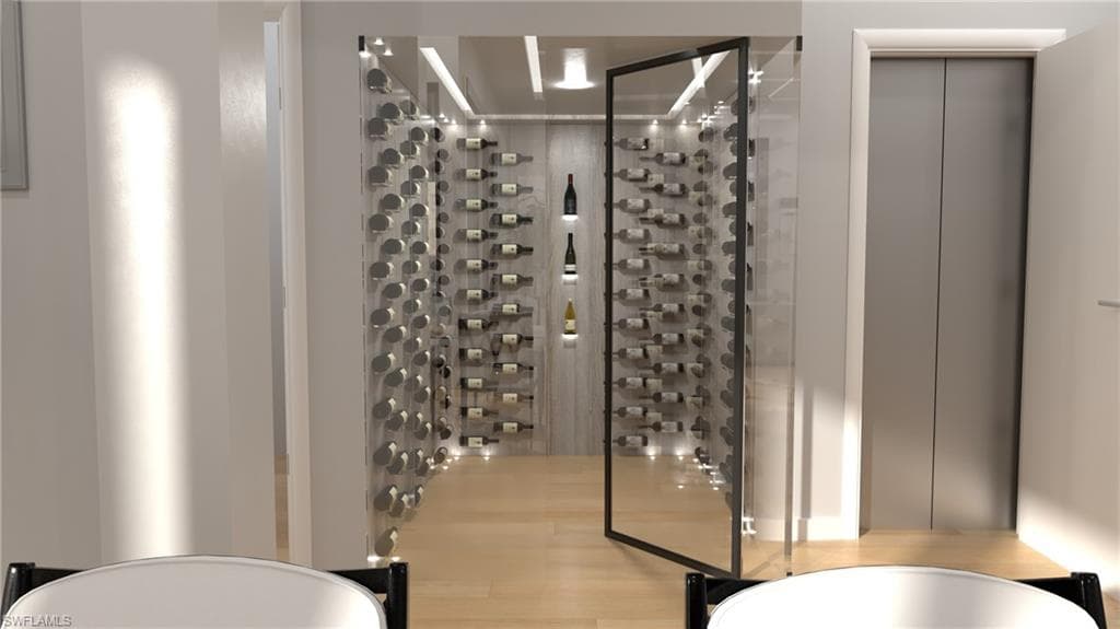 10337 Vanderbilt Dr, Naples, FL 34108-13