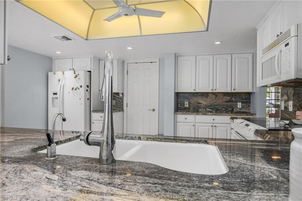 4728 West Blvd N8, Naples, FL 34103-8