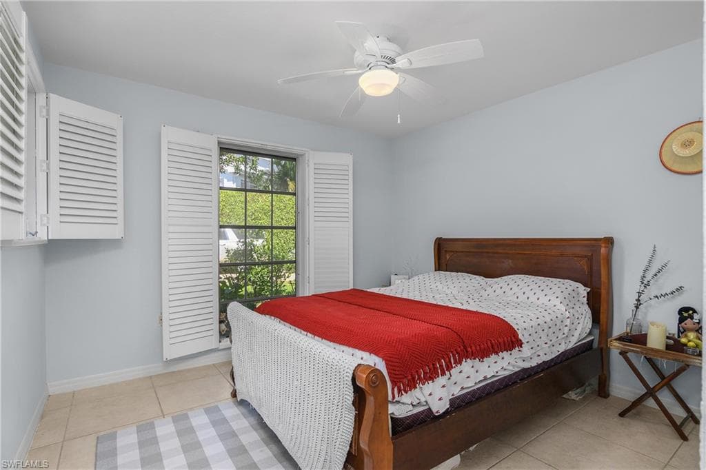 4728 West Blvd N8, Naples, FL 34103-25