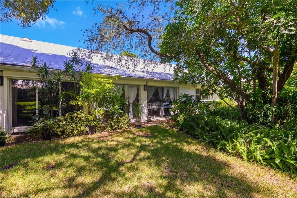 4728 West Blvd N8, Naples, FL 34103-5
