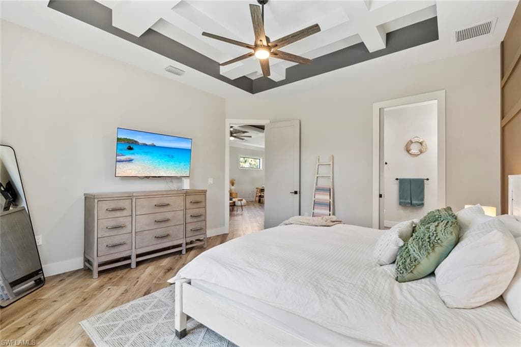 3530 Hibiscus Ave, Naples, FL 34104-30