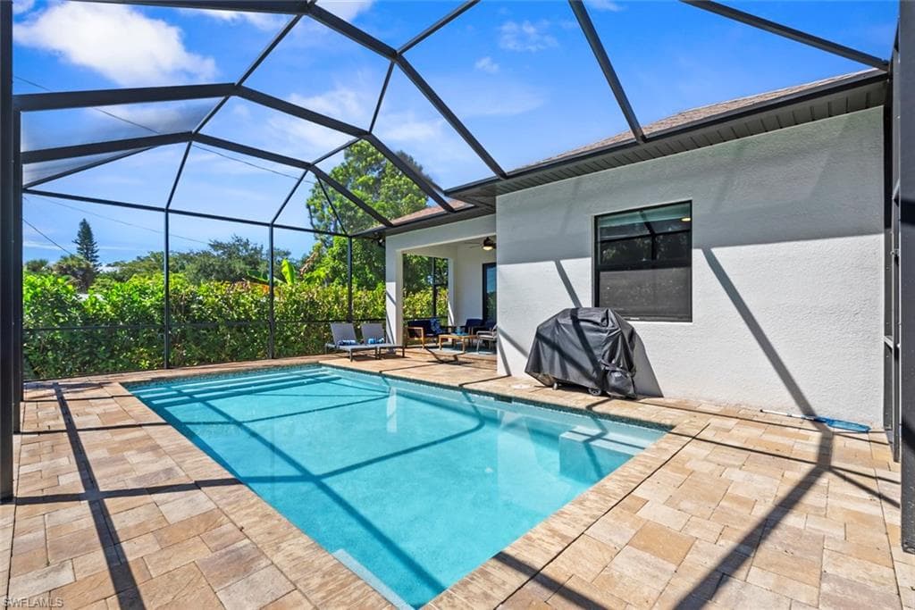 3530 Hibiscus Ave, Naples, FL 34104-42