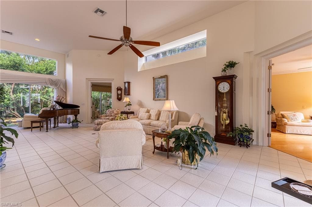 7905 Cocobay Dr 15, Naples, FL 34108-31