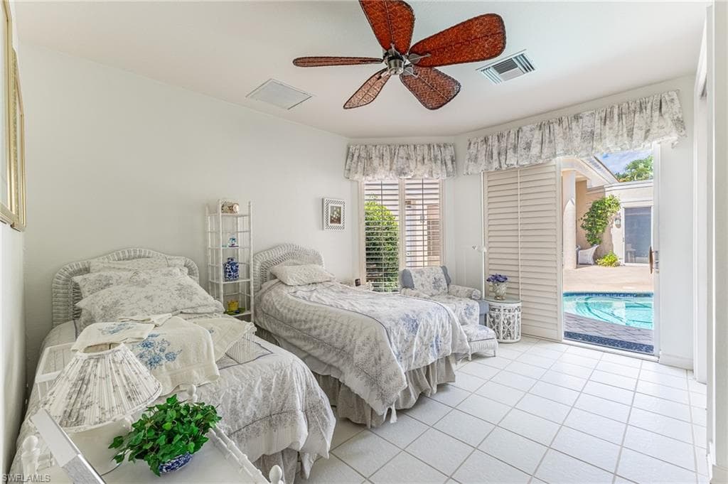 7905 Cocobay Dr 15, Naples, FL 34108-41