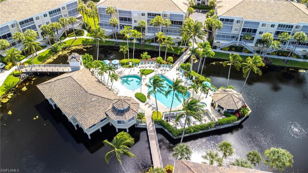 7905 Cocobay Dr 15, Naples, FL 34108-6
