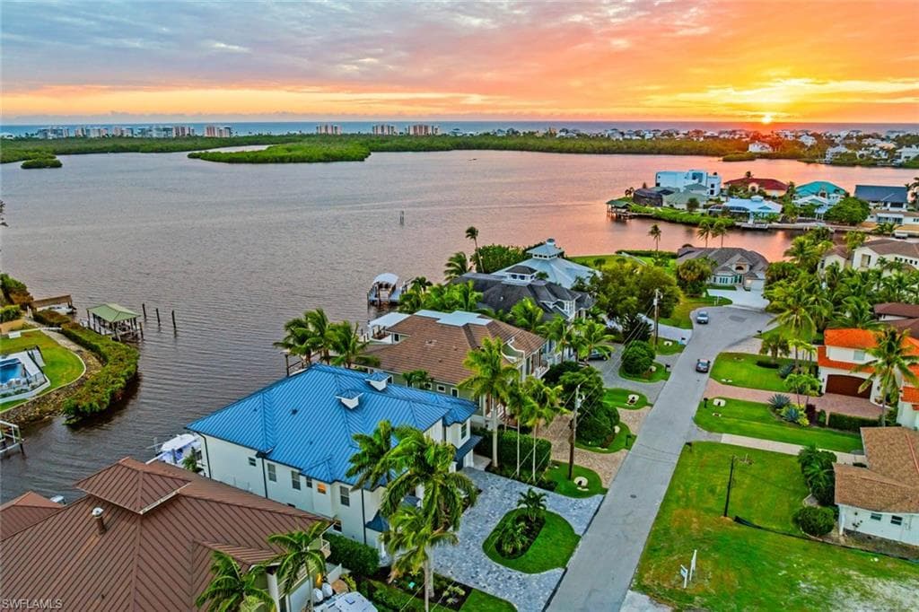 250 6th St, Bonita Springs, FL 34134-8