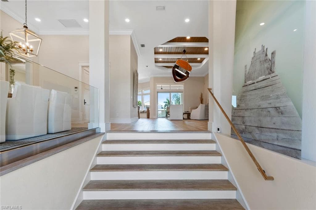 250 6th St, Bonita Springs, FL 34134-9
