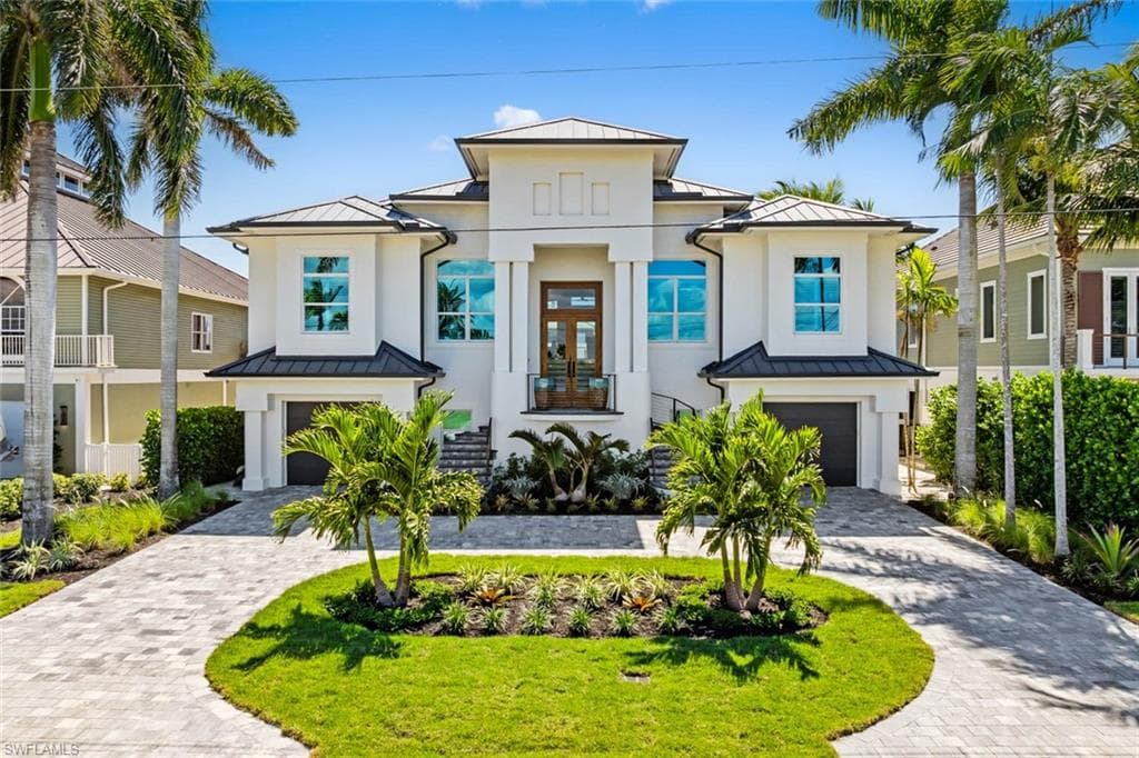 250 6th St, Bonita Springs, FL 34134-1