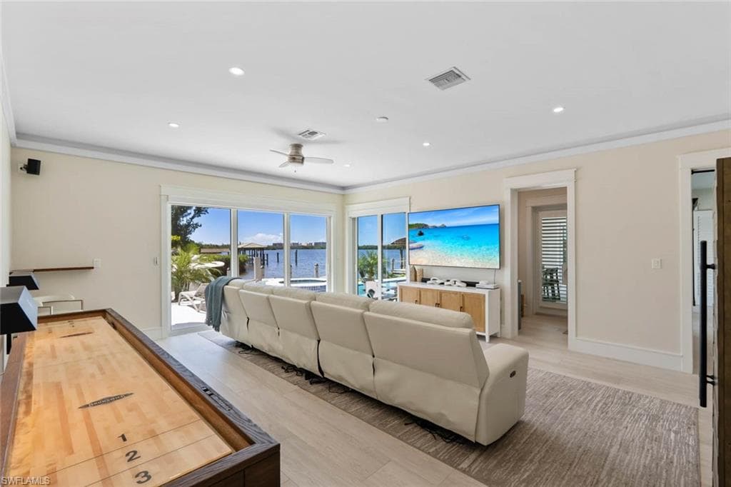 250 6th St, Bonita Springs, FL 34134-33
