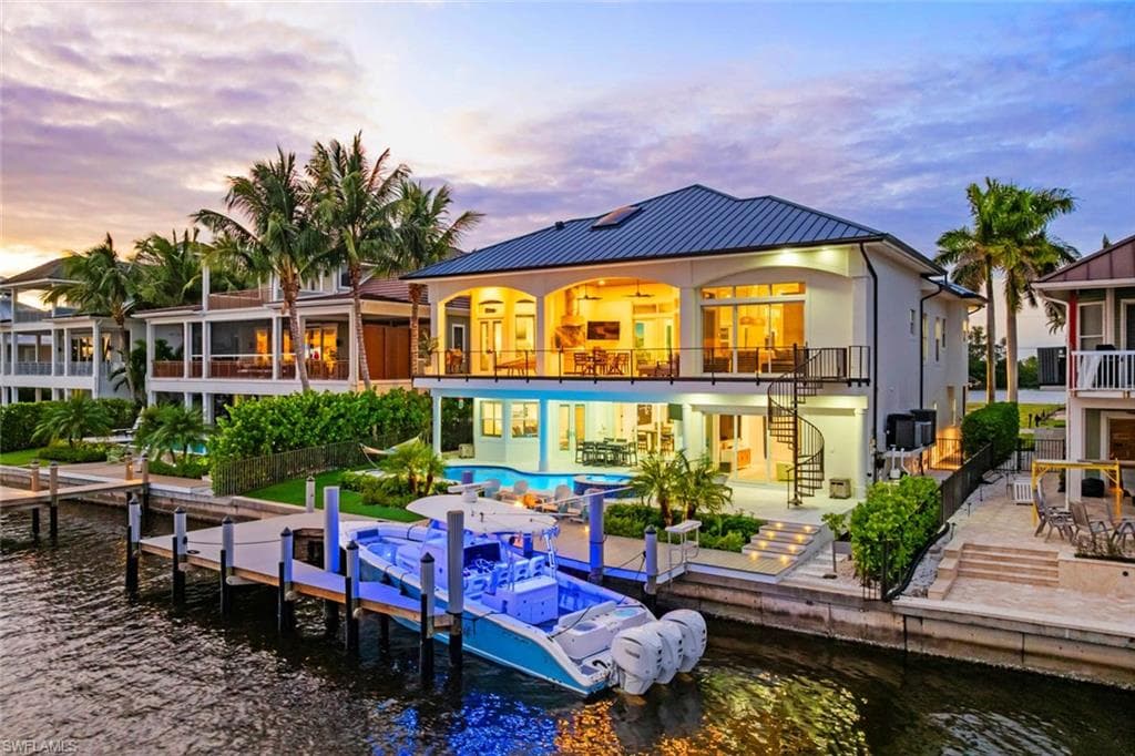 250 6th St, Bonita Springs, FL 34134-41