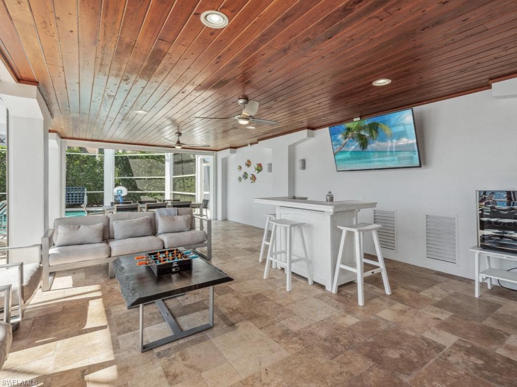 415 Swiss Ct, Marco Island, FL 34145-15