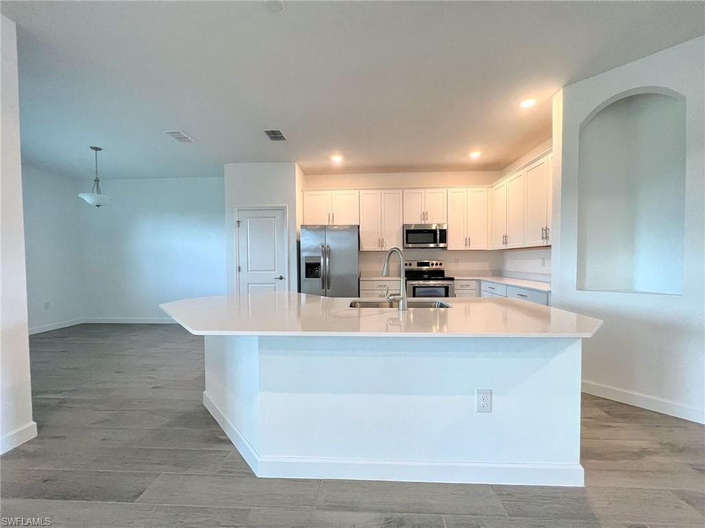 1388 Birdie Dr, Naples, FL 34120-8