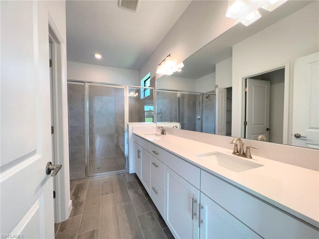 1388 Birdie Dr, Naples, FL 34120-16