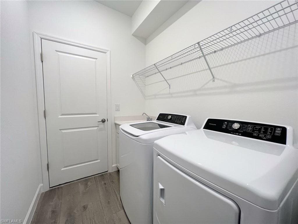 1388 Birdie Dr, Naples, FL 34120-18