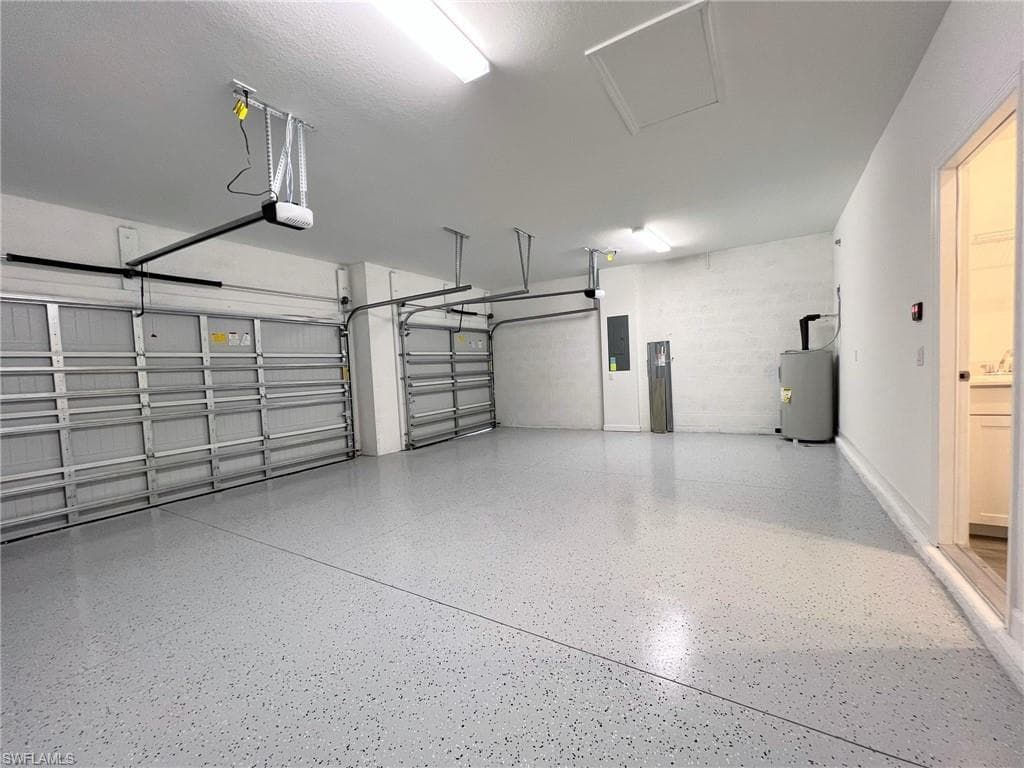 1388 Birdie Dr, Naples, FL 34120-22