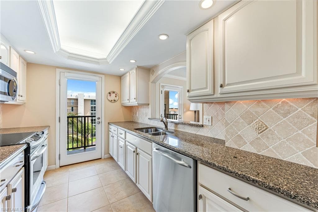 3500 Gulf Shore Blvd N 509, Naples, FL 34103-11