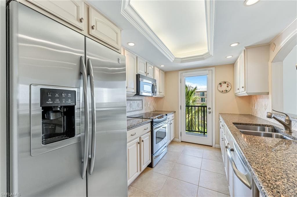 3500 Gulf Shore Blvd N 509, Naples, FL 34103-12