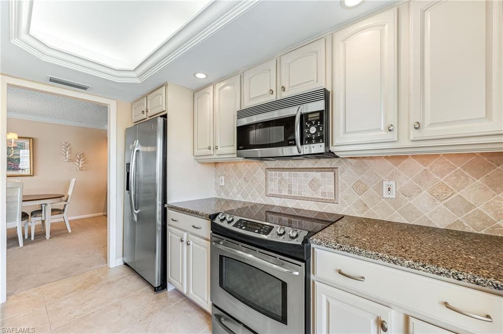 3500 Gulf Shore Blvd N 509, Naples, FL 34103-13