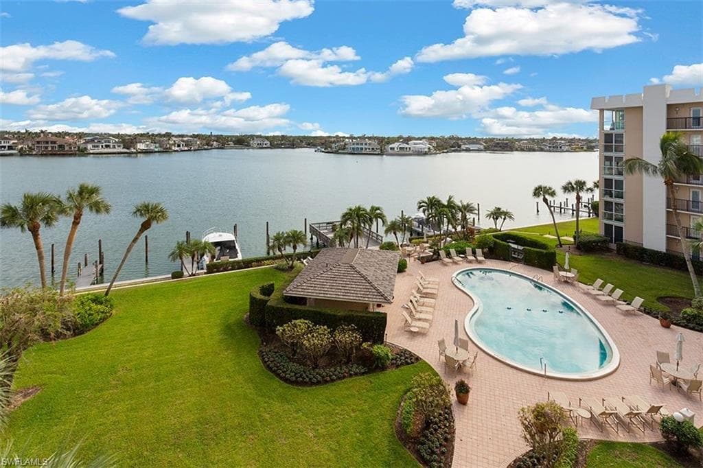 3500 Gulf Shore Blvd N 509, Naples, FL 34103-23