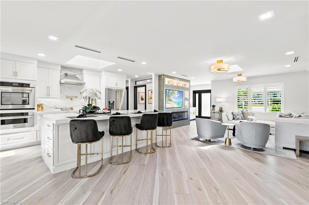 6212 Cocos Dr, Fort Myers, FL 33908-12