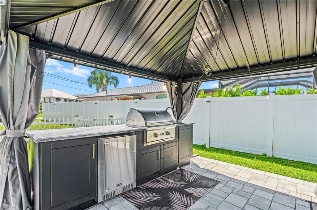 6212 Cocos Dr, Fort Myers, FL 33908-37