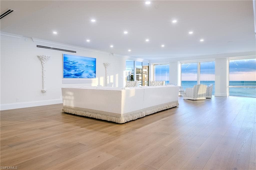 4601 Gulf Shore Blvd N 17, Naples, FL 34103-8