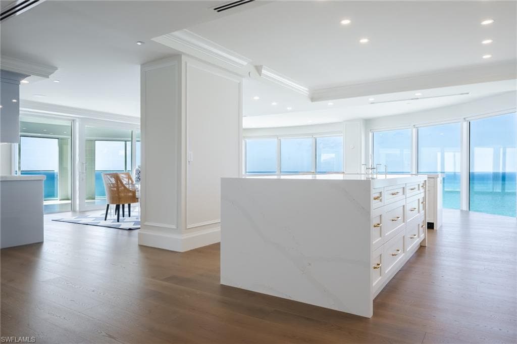 4601 Gulf Shore Blvd N 17, Naples, FL 34103-11