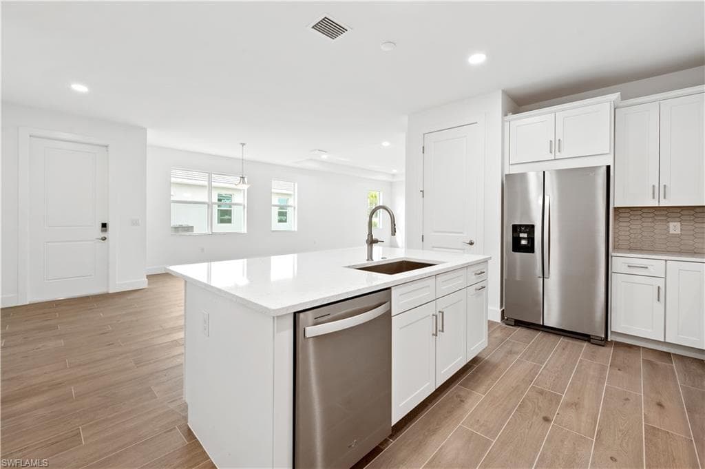 8925 Oceana Way, Naples, FL 34114-4