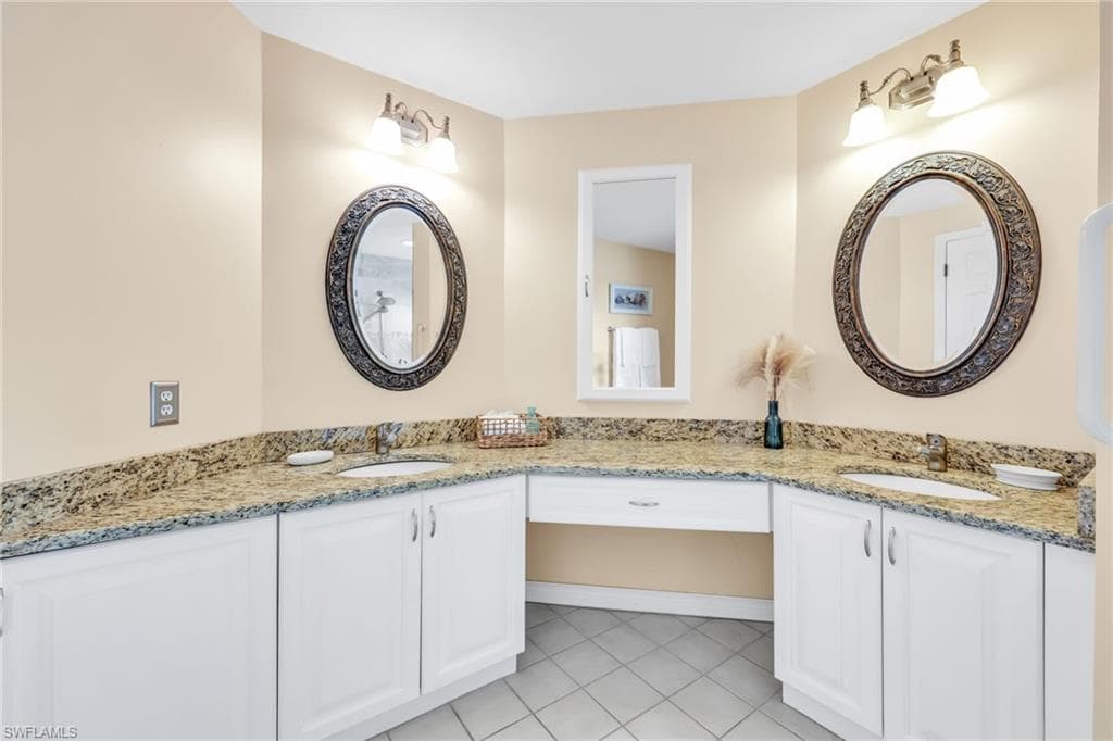 2711 Citrus Lake Dr F104, Naples, FL 34109-17