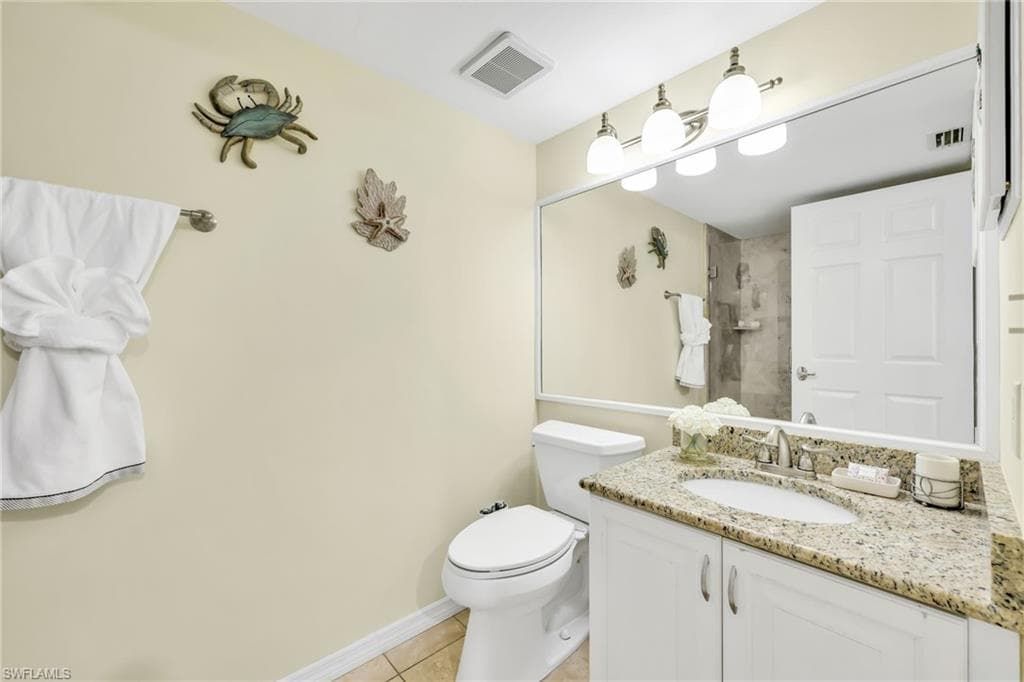 2711 Citrus Lake Dr F104, Naples, FL 34109-25