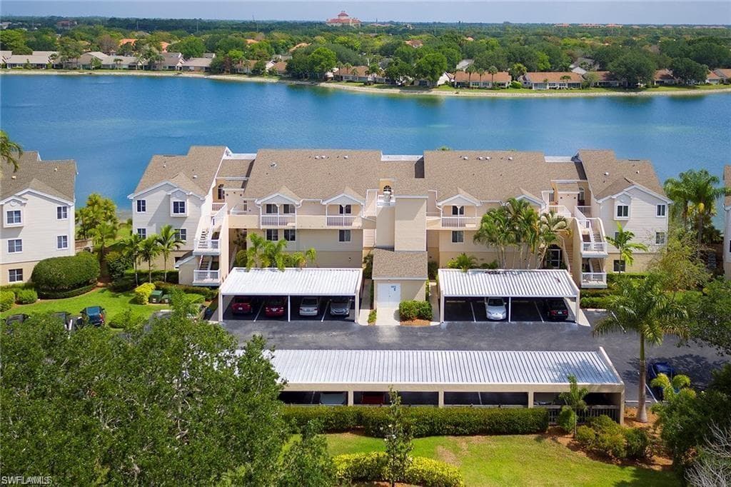 2711 Citrus Lake Dr F104, Naples, FL 34109-29