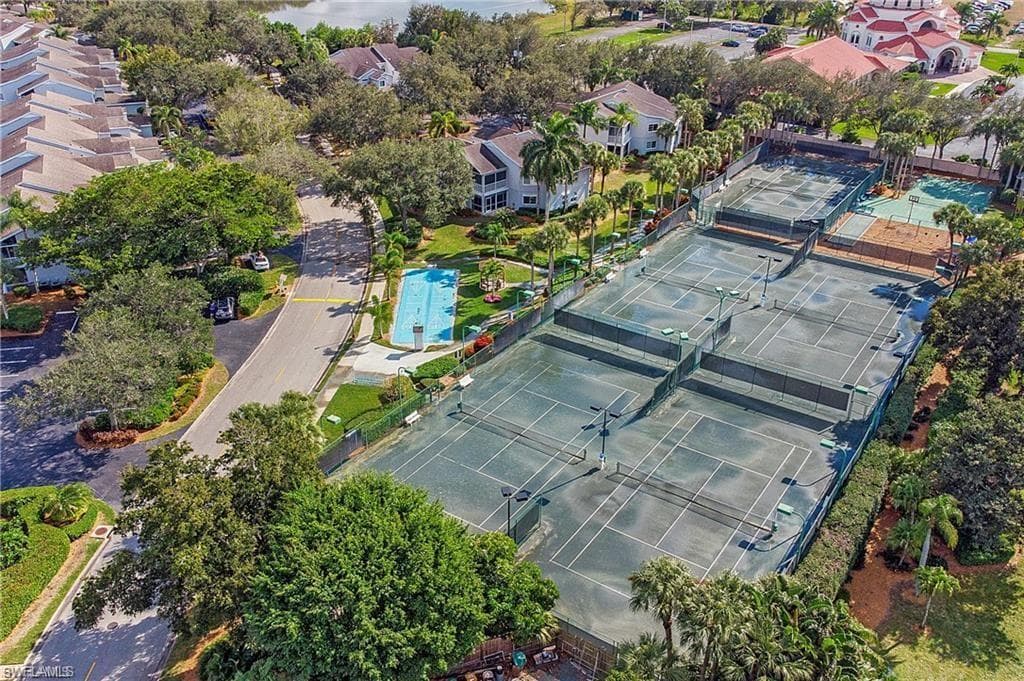 2711 Citrus Lake Dr F104, Naples, FL 34109-43