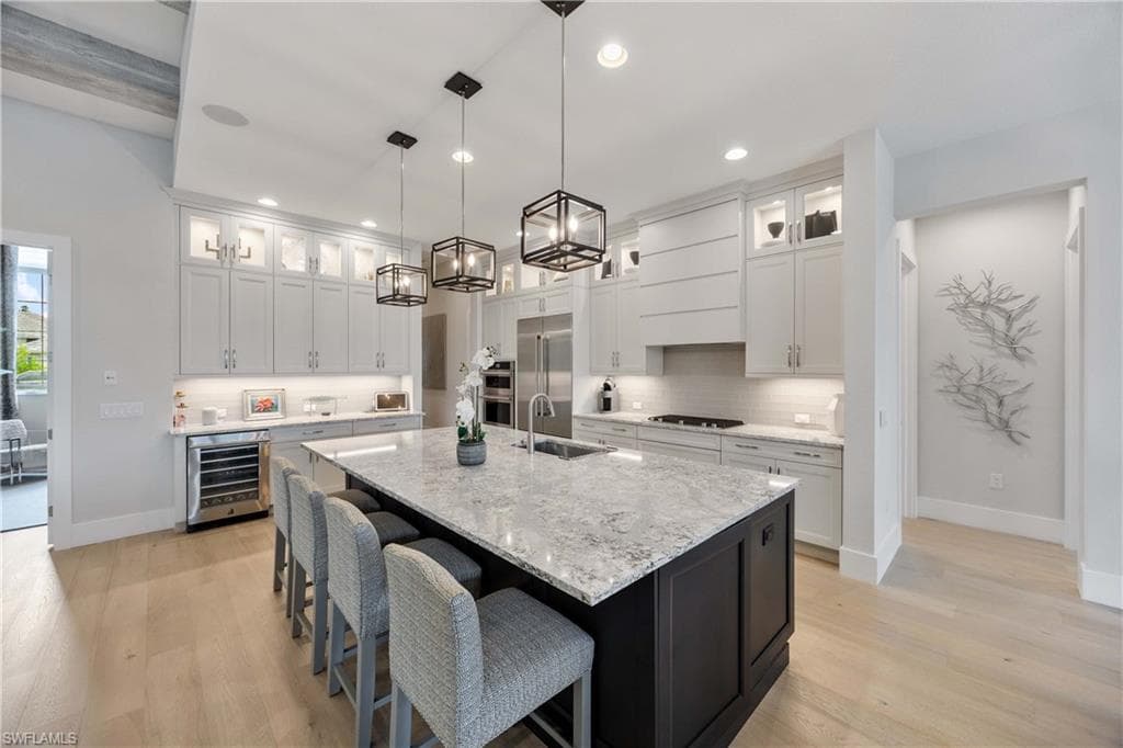 8781 Santo Domingo Dr, Naples, FL 34112-8