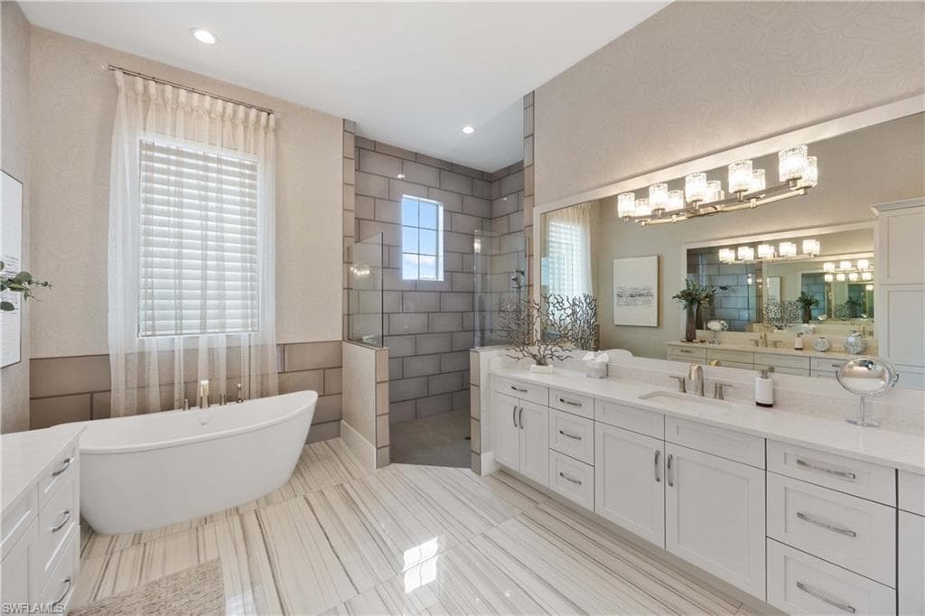 8781 Santo Domingo Dr, Naples, FL 34112-18