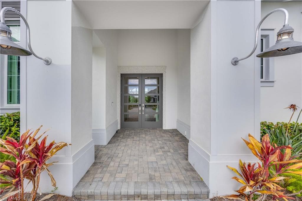 8781 Santo Domingo Dr, Naples, FL 34112-3