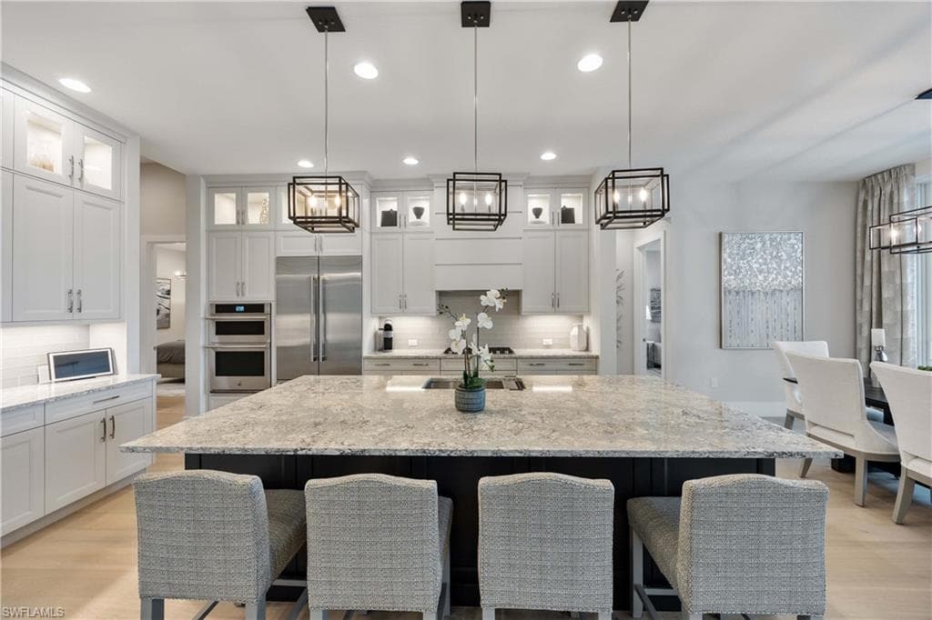 8781 Santo Domingo Dr, Naples, FL 34112-7