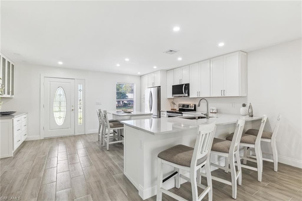 99 9th St, Bonita Springs, FL 34134-4