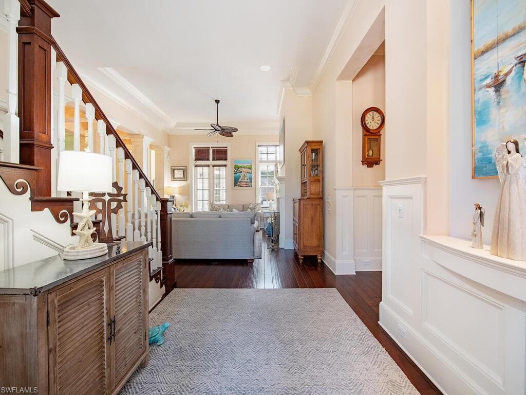 1975 Gulf Shore Blvd S, Naples, FL 34102-8