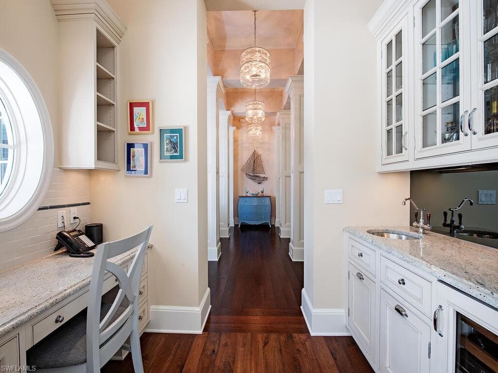 1975 Gulf Shore Blvd S, Naples, FL 34102-17