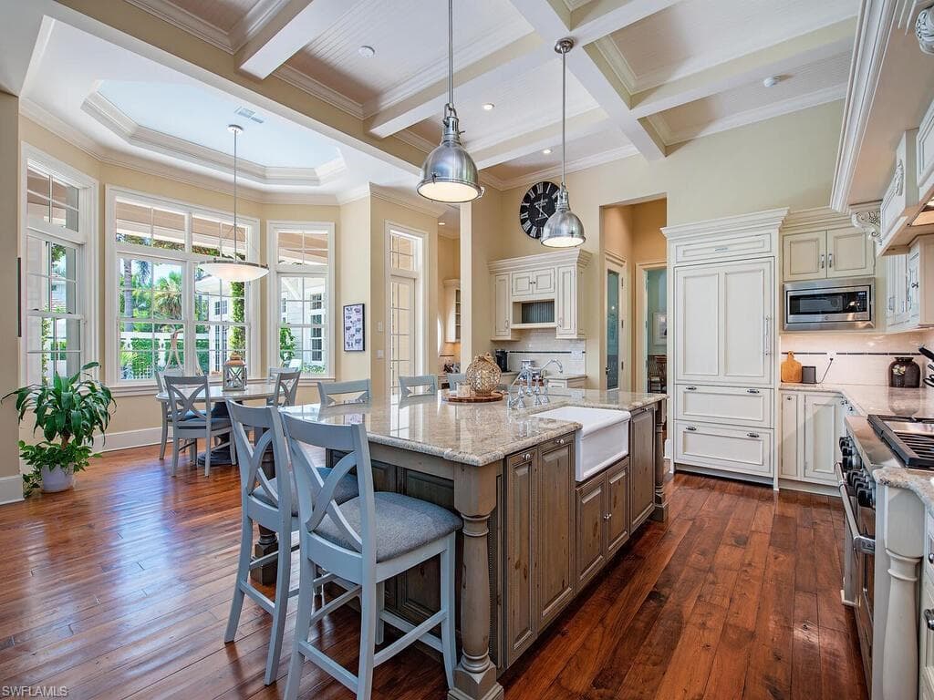 1975 Gulf Shore Blvd S, Naples, FL 34102-20