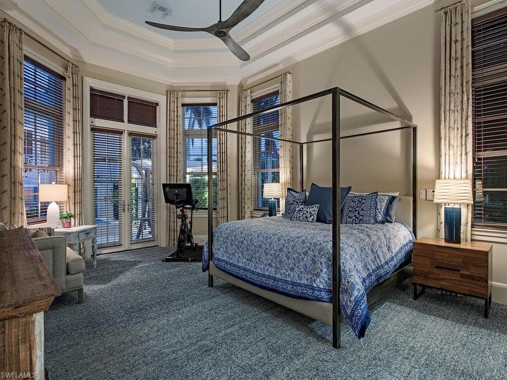 1975 Gulf Shore Blvd S, Naples, FL 34102-25