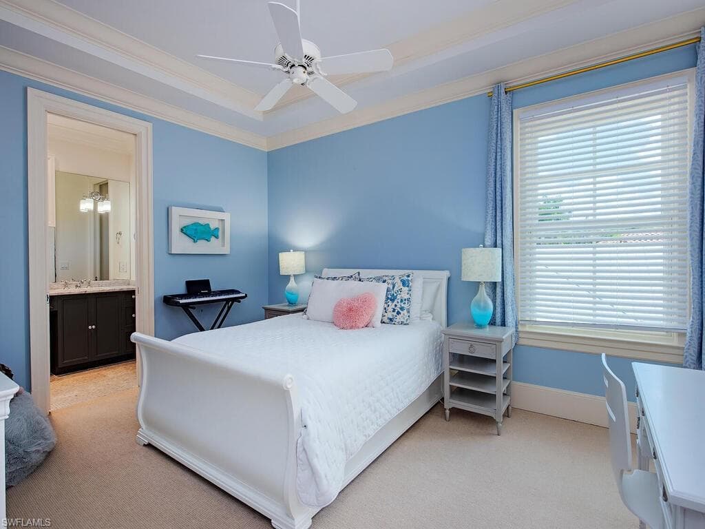 1975 Gulf Shore Blvd S, Naples, FL 34102-28