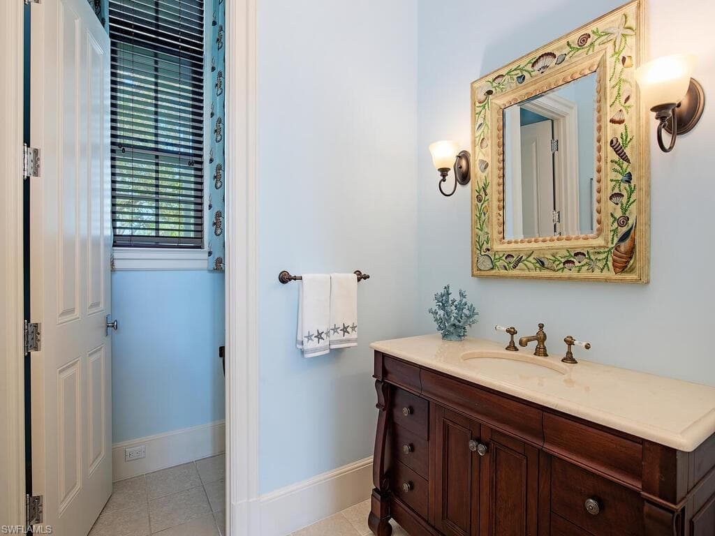 1975 Gulf Shore Blvd S, Naples, FL 34102-31