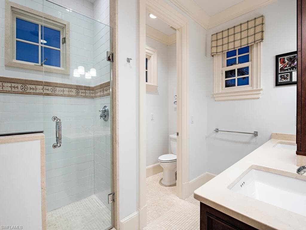 1975 Gulf Shore Blvd S, Naples, FL 34102-33