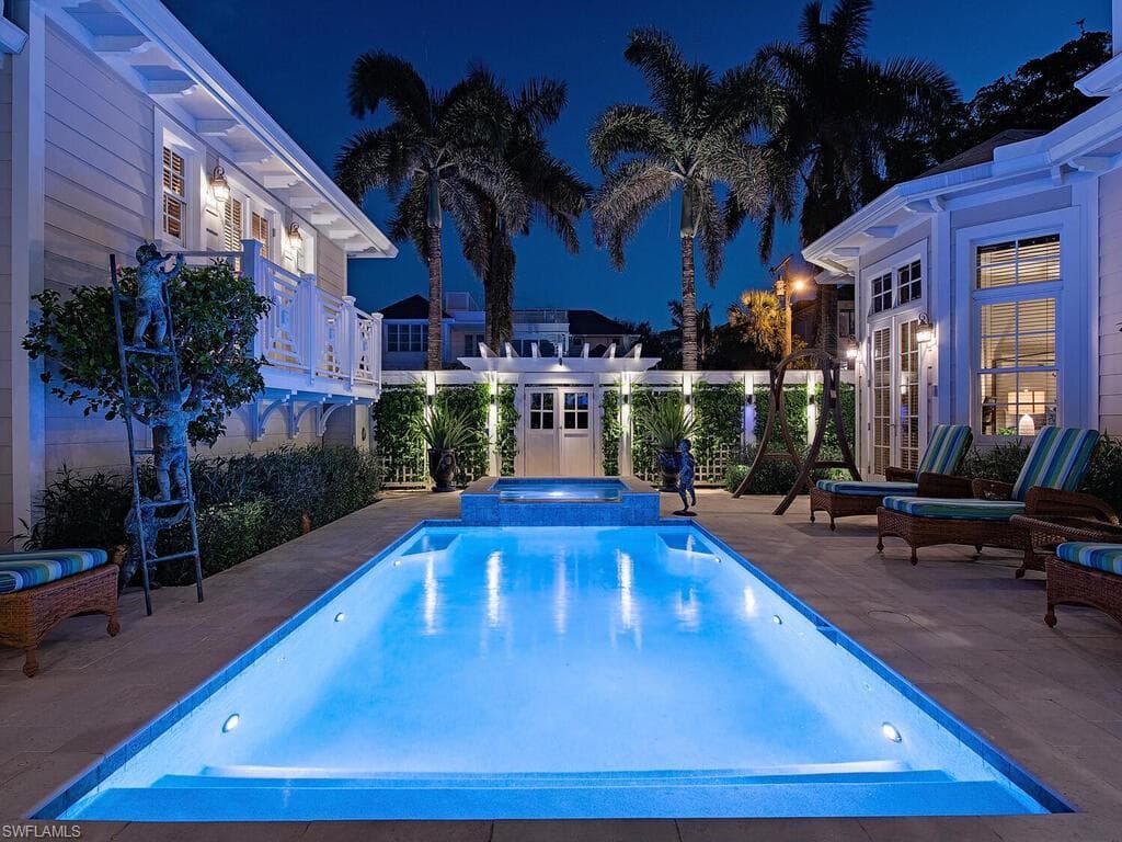 1975 Gulf Shore Blvd S, Naples, FL 34102-45