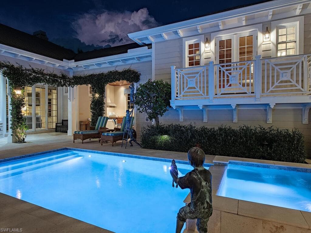 1975 Gulf Shore Blvd S, Naples, FL 34102-46