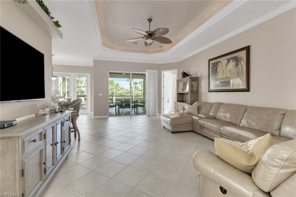 3670 Grand Cypress Dr, Naples, FL 34119-8