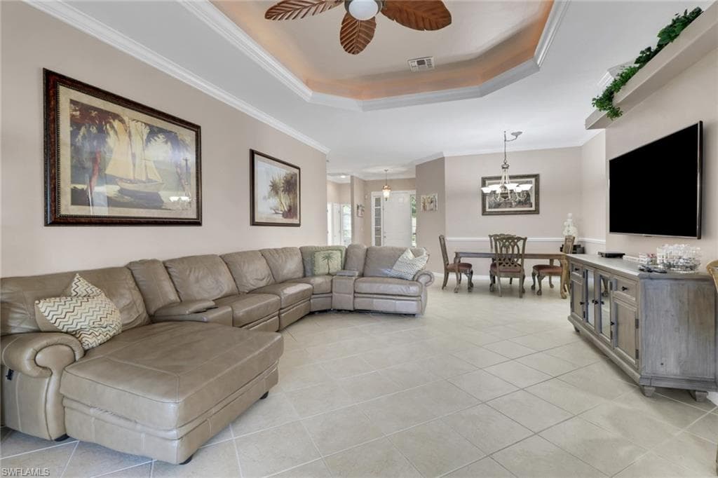 3670 Grand Cypress Dr, Naples, FL 34119-9